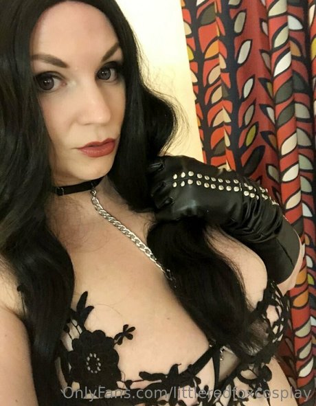 Nacktes geleaktes OnlyFans-Foto von Littleredfox