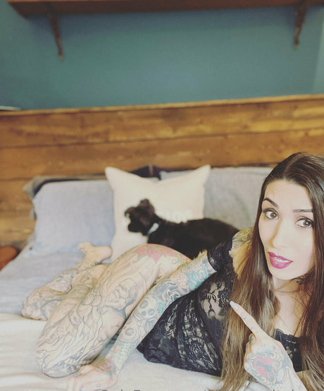 Nacktes geleaktes OnlyFans-Foto von Aliinwunderland
