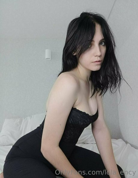 Lola_ency