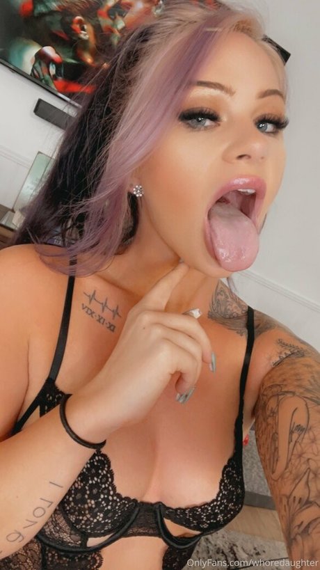 Nacktes geleaktes OnlyFans-Foto von Brookegonerouge