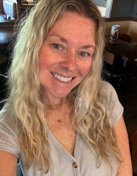 Nacktes geleaktes OnlyFans-Foto von Mackenzie J