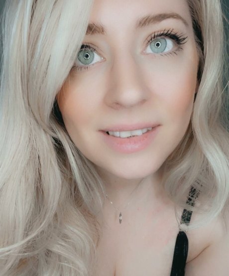 Lottielushloves