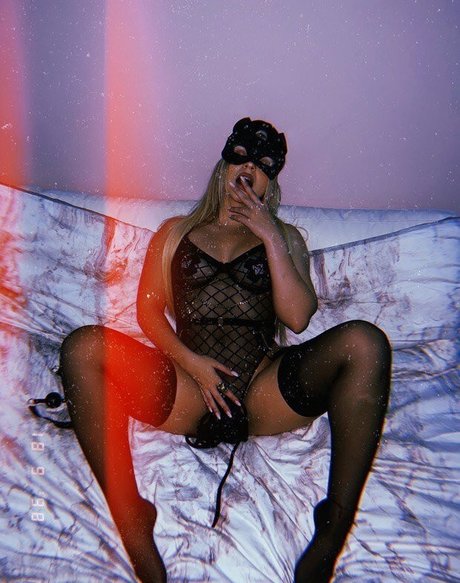 Nacktes geleaktes OnlyFans-Foto von Annie Queen