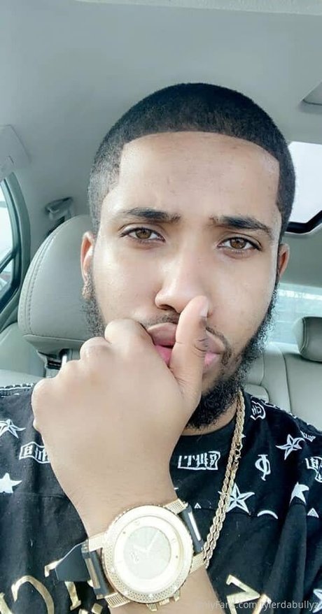 Nacktes geleaktes OnlyFans-Foto von Tylerbandsome