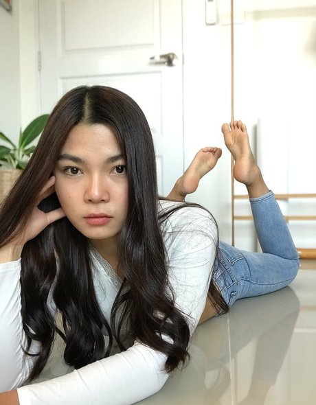 Alissafootsd