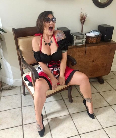 Nacktes geleaktes OnlyFans-Foto von Claire Dames
