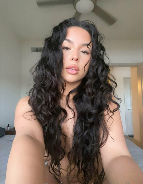 Sweetsbellaxo