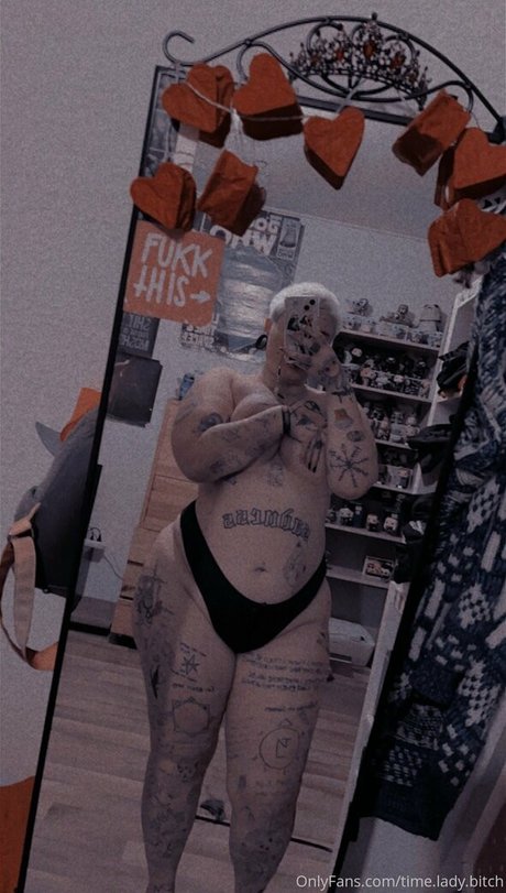 Nacktes geleaktes OnlyFans-Foto von Timeladybitch