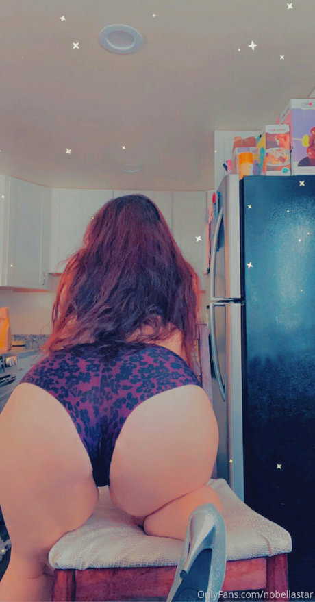 Nacktes geleaktes OnlyFans-Foto von Nobellastar