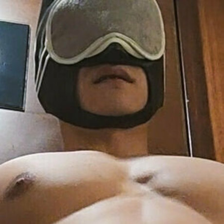 Nacktes geleaktes OnlyFans-Foto von Muscedgefree