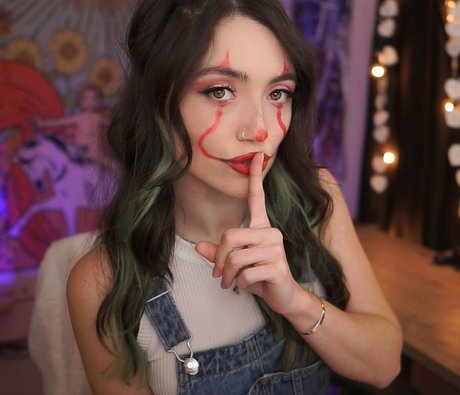 Nacktes geleaktes OnlyFans-Foto von Skyytea