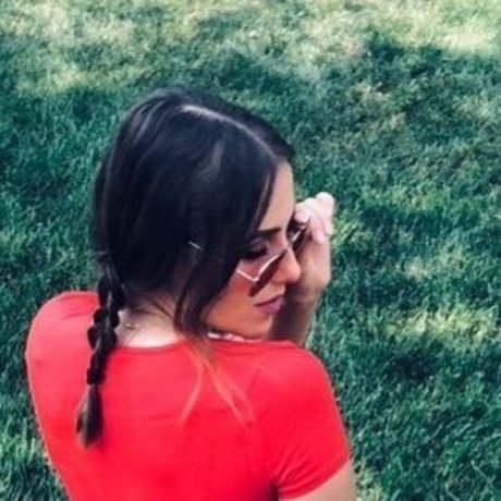 Nacktes geleaktes OnlyFans-Foto von Catlikemeow
