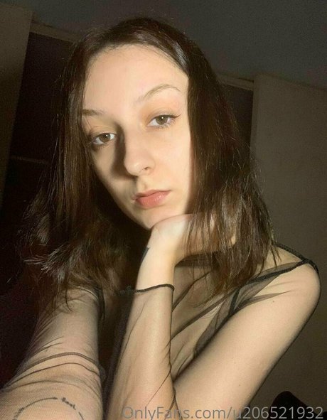 Nacktes geleaktes OnlyFans-Foto von Pppoisonnnivy