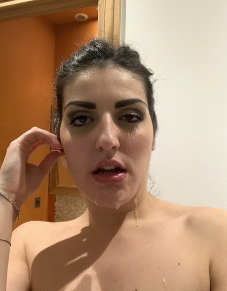 Nacktes geleaktes OnlyFans-Foto von Laure Zecchi