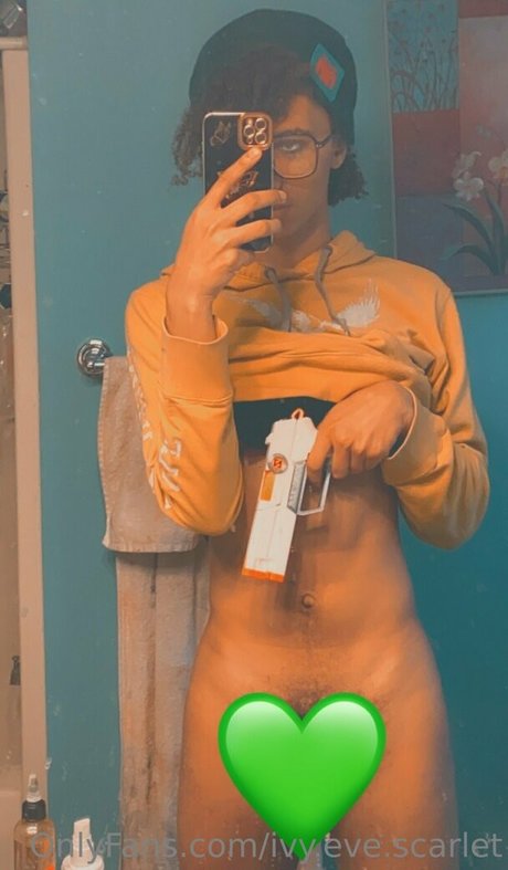 Nacktes geleaktes OnlyFans-Foto von Ivyevescarlet