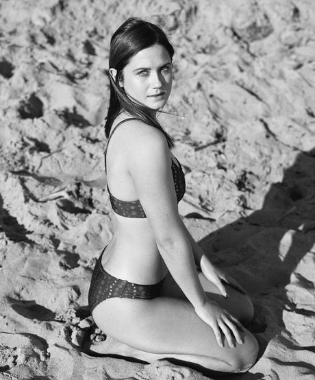 Nacktes geleaktes OnlyFans-Foto von Bonnie Wright