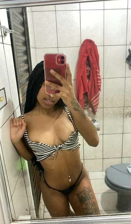 Nacktes geleaktes OnlyFans-Foto von Thalyne Silva