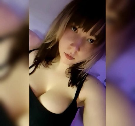 Nacktes geleaktes OnlyFans-Foto von Miiukadoo