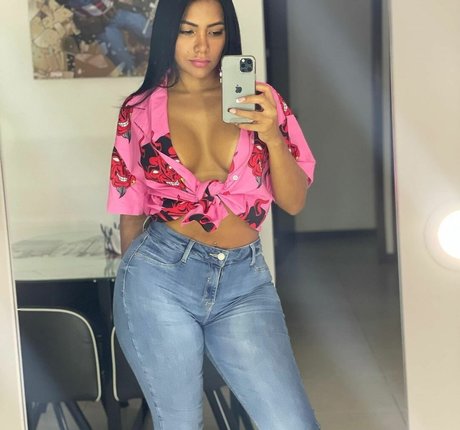 Nacktes geleaktes OnlyFans-Foto von Antho Lynda