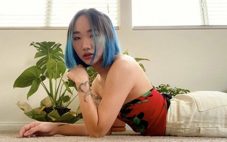 Nacktes geleaktes OnlyFans-Foto von Lilsojubomb