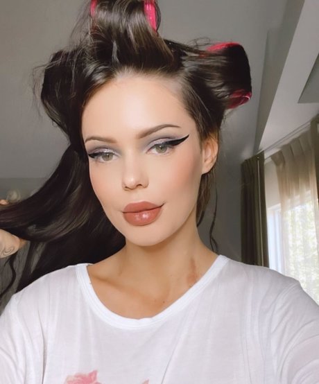 Nacktes geleaktes OnlyFans-Foto von Sabrina Nellie