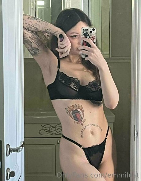 Nacktes geleaktes OnlyFans-Foto von Babyinky