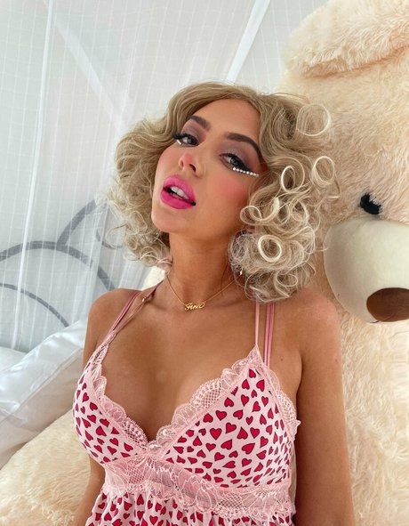 Nacktes geleaktes OnlyFans-Foto von Onlyfina