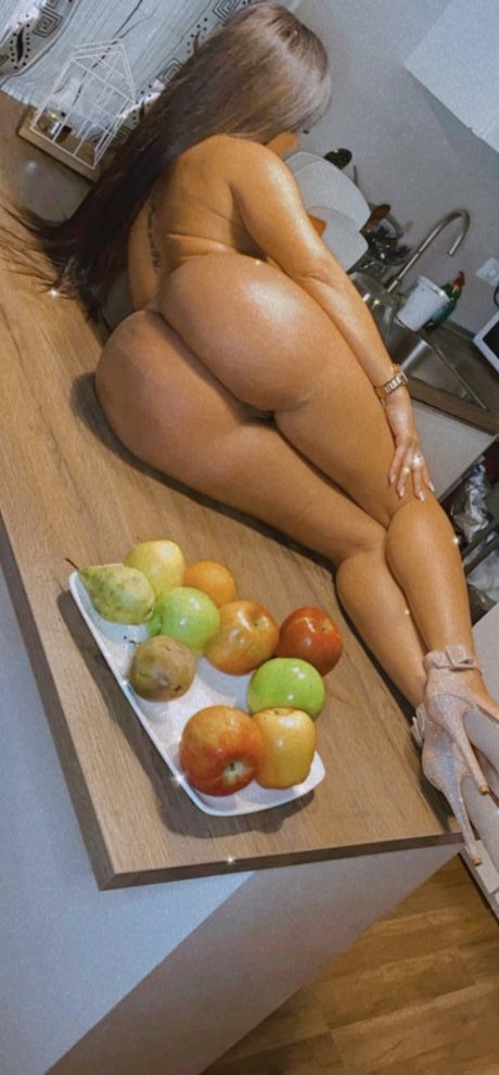 Nacktes geleaktes OnlyFans-Foto von Allison Miller
