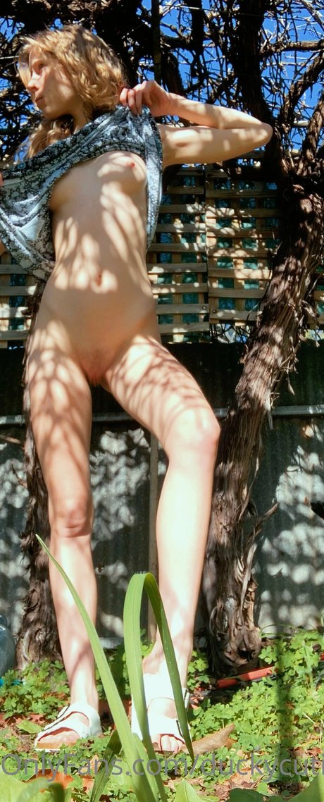 Nacktes geleaktes OnlyFans-Foto von Jade Duckycutie