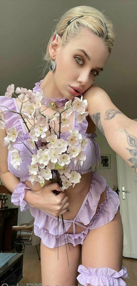 Nacktes geleaktes OnlyFans-Foto von Sweet Aliceee