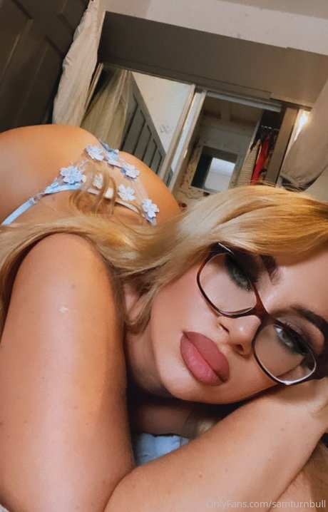 Nacktes geleaktes OnlyFans-Foto von Sam Turnbull
