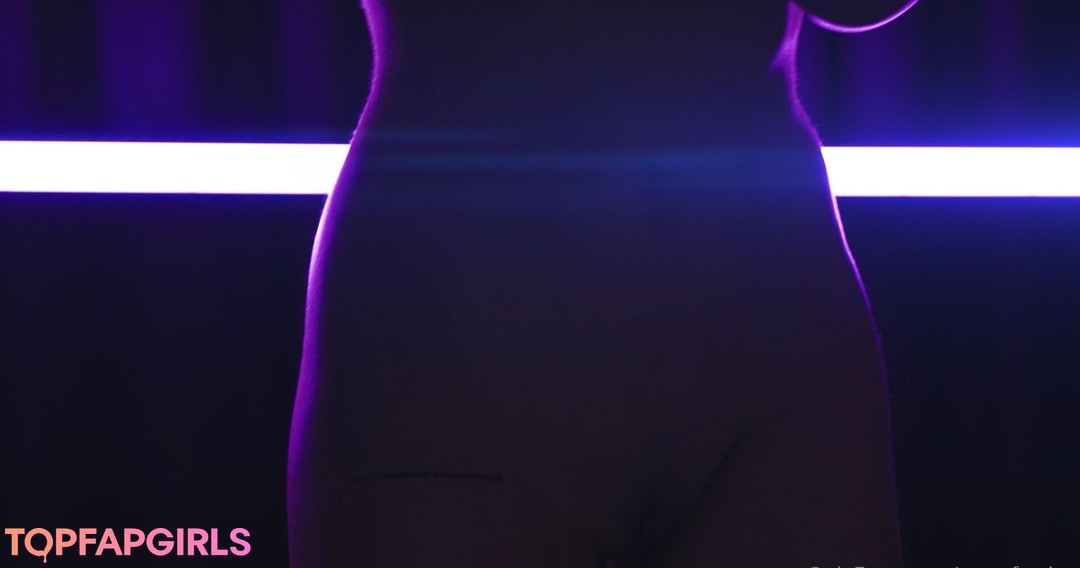 Nacktes geleaktes OnlyFans-Foto von Tessa Fowler #1360
