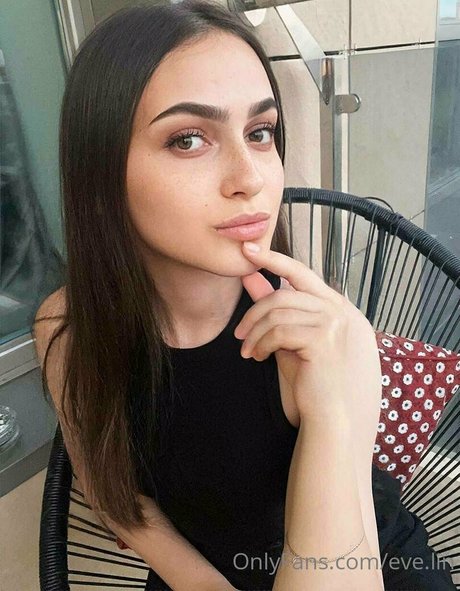 Nacktes geleaktes OnlyFans-Foto von Evelin