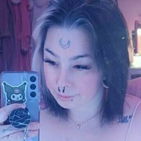 Nacktes geleaktes OnlyFans-Foto von Nikkiwellsof