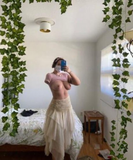 Nacktes geleaktes OnlyFans-Foto von Lauren Duck