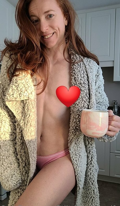 Nacktes geleaktes OnlyFans-Foto von Fitlittleredheadfree