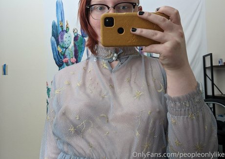 Nacktes geleaktes OnlyFans-Foto von Mumblingmeadows
