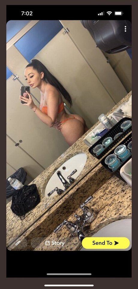 Nacktes geleaktes OnlyFans-Foto von Amandaaadimeo
