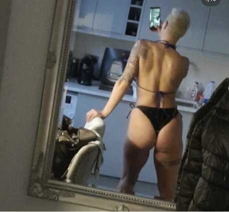Nacktes geleaktes OnlyFans-Foto von Iamrebeccanicholls
