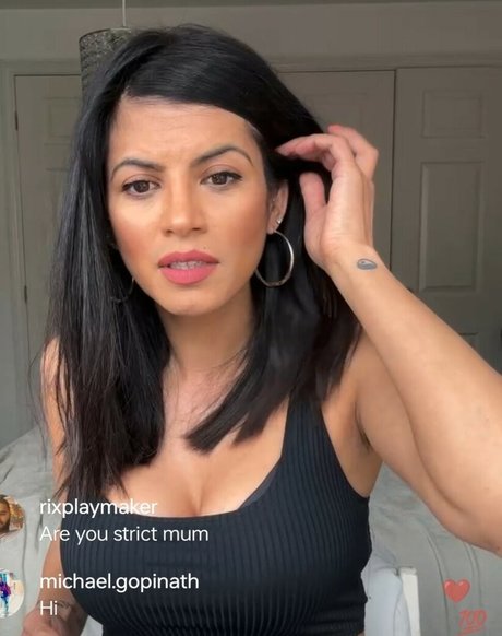 Nacktes geleaktes OnlyFans-Foto von Sureet Kular