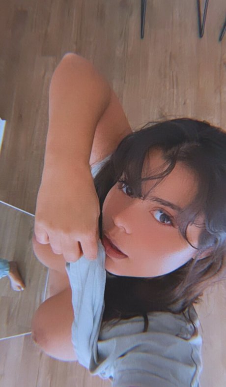 Nacktes geleaktes OnlyFans-Foto von Ninaxcarolina