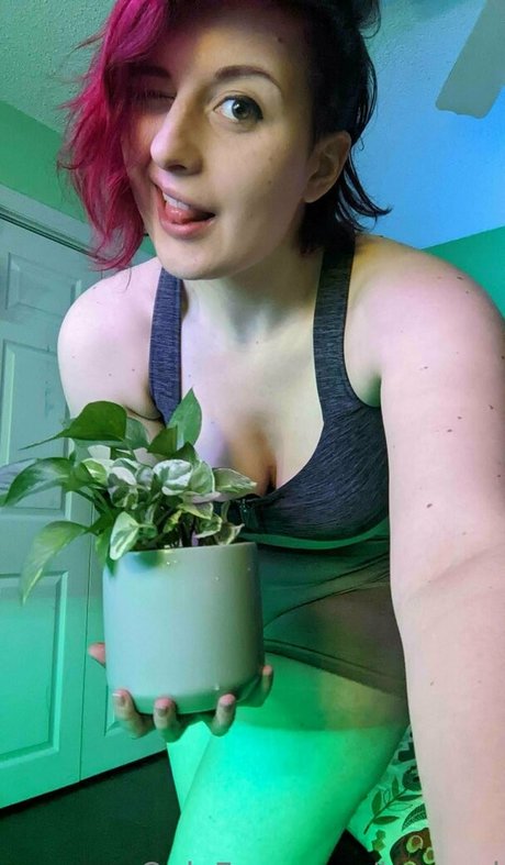 Nacktes geleaktes OnlyFans-Foto von Baeged