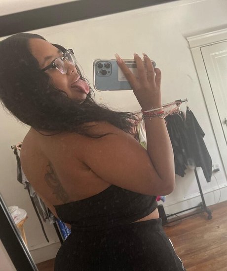 Nacktes geleaktes OnlyFans-Foto von Jucykitty