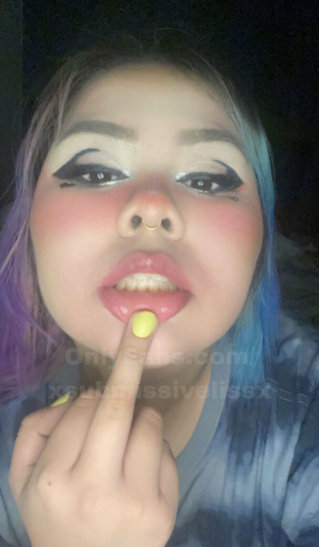 Nacktes geleaktes OnlyFans-Foto von Xsubmissivelissx