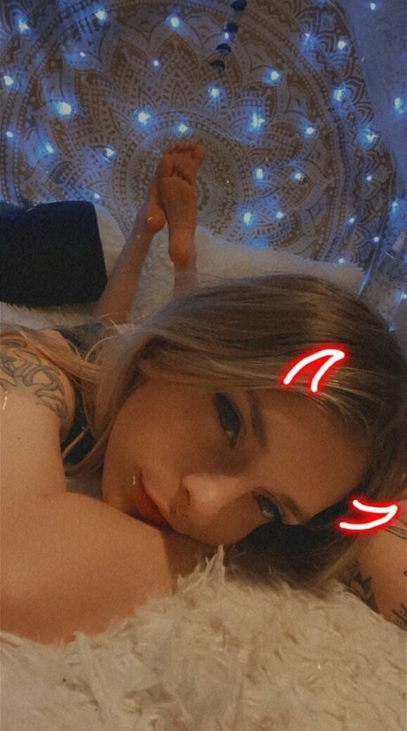 Nacktes geleaktes OnlyFans-Foto von Sadgirlastridsfree