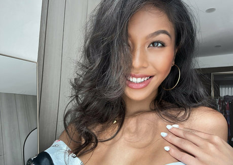 Nacktes geleaktes OnlyFans-Foto von Joythailiafree