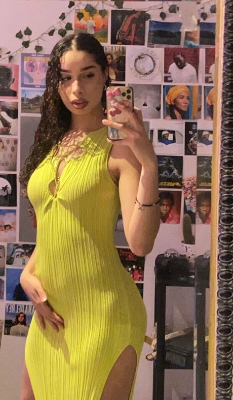 Nacktes geleaktes OnlyFans-Foto von Whatsupjojo