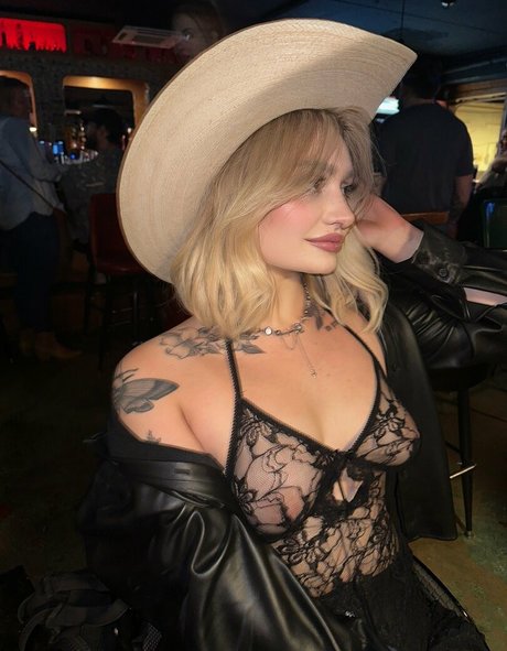 Nacktes geleaktes OnlyFans-Foto von Karleexrosee