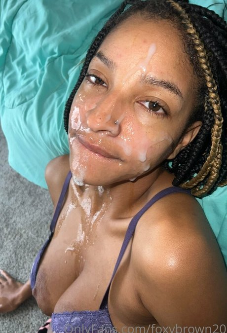 Nacktes geleaktes OnlyFans-Foto von Foxybrown20
