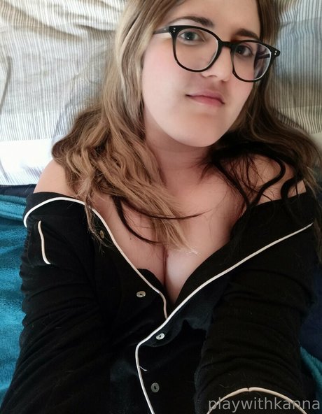 Nacktes geleaktes OnlyFans-Foto von Playwithkanna